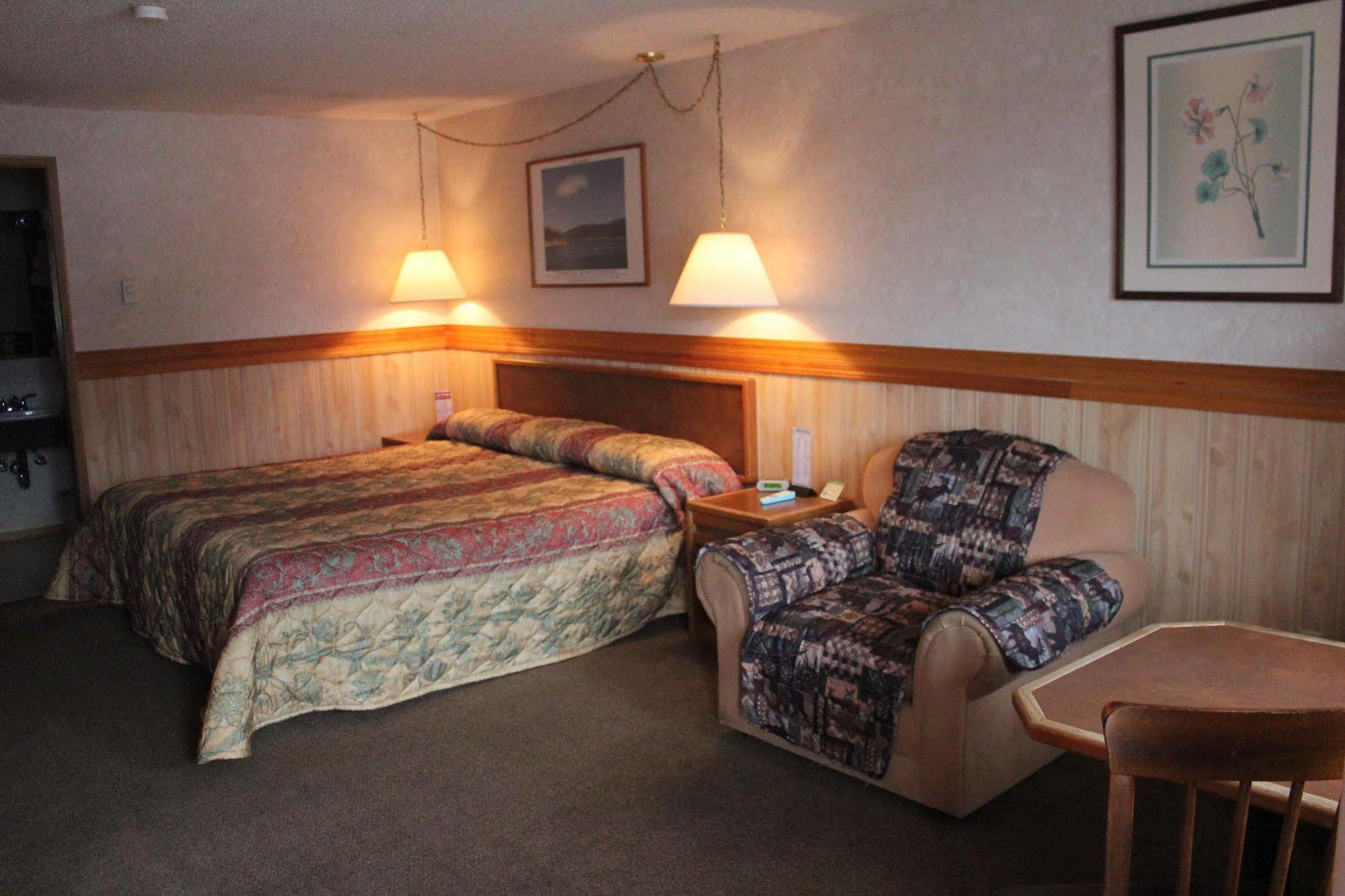 Caboose Motel Libby 외부 사진